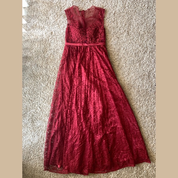 Burgundy Prom/bridesmaid maxi dress - Picture 1 of 6